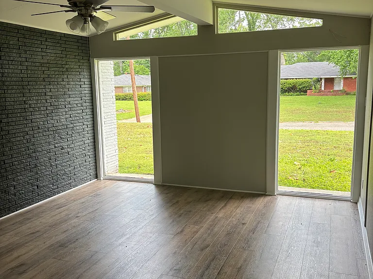 749 Livingston Ave — Photo 6