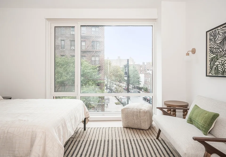 975 Nostrand Ave #219