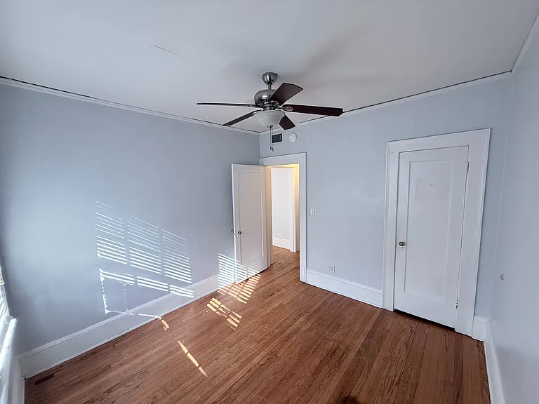 2061 Forbes St #12 — Photo 8
