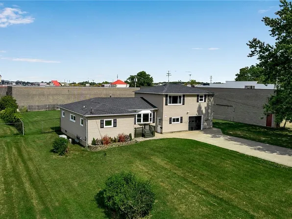 4464 E Highland Pkwy, Buffalo, NY 14219