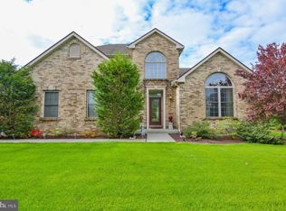 5867 Snowy Orchid Ln, Allentown, PA 18104