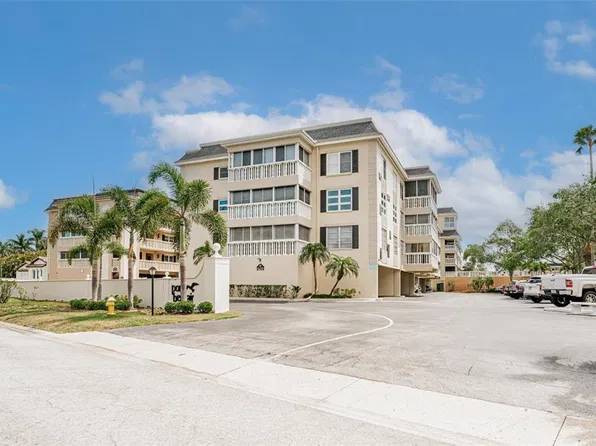 147 BLUFF VIEW DRIVE #206, BELLEAIR BLUFFS, FL 33770