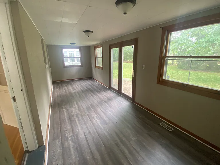 4218 Silsby Rd — Photo 3