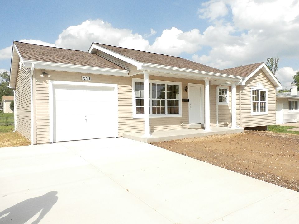 1st image of 911 Lynn Haven Ln