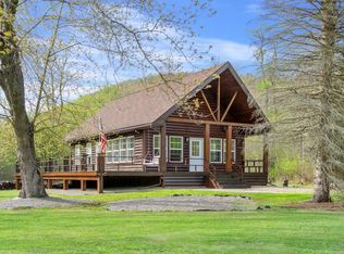 15 Airport Dr, Roulette, PA 16746