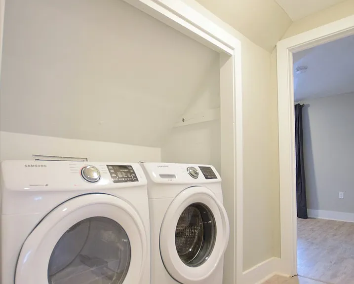 1002 N Aurora St — Photo 74