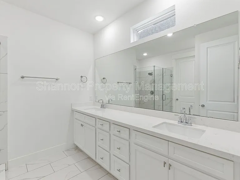 4605 Lavatera St — Photo 13