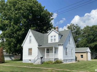 220 S Myrtle Ave, Roodhouse, IL 62082