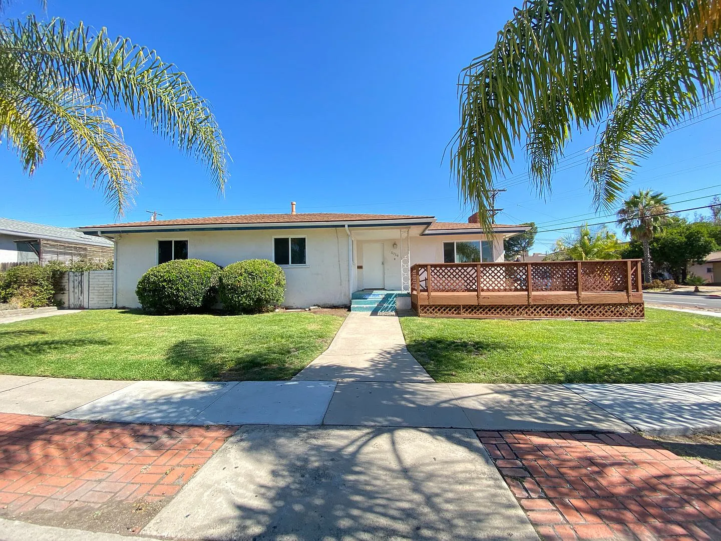 8BD/3BA, Lots of Parking! — Photo 3