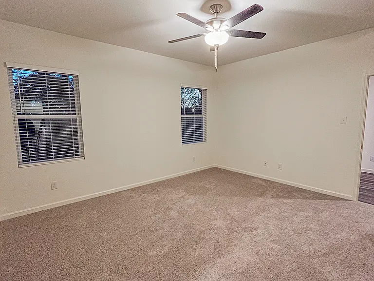 4407 Silverweed Ln — Photo 17