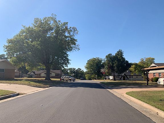 4th image of 1704 NE 56th St