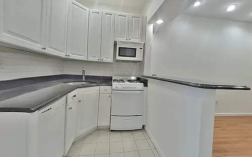 417 3rd Ave #1A Photo 1