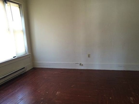 5th image of 949 N 19th St