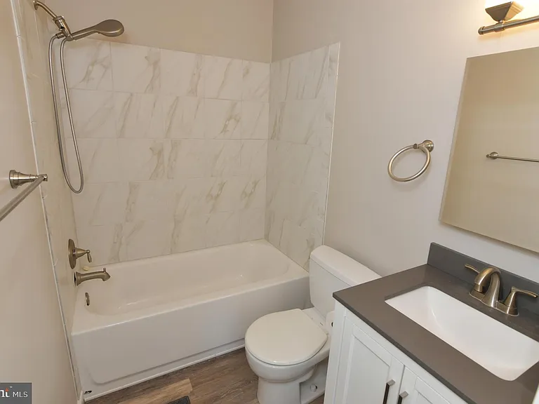 311 Willowbrook Ct — Photo 27