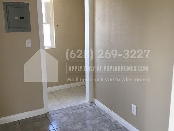 3rd image of 136 W 118th Pl #69272DF20