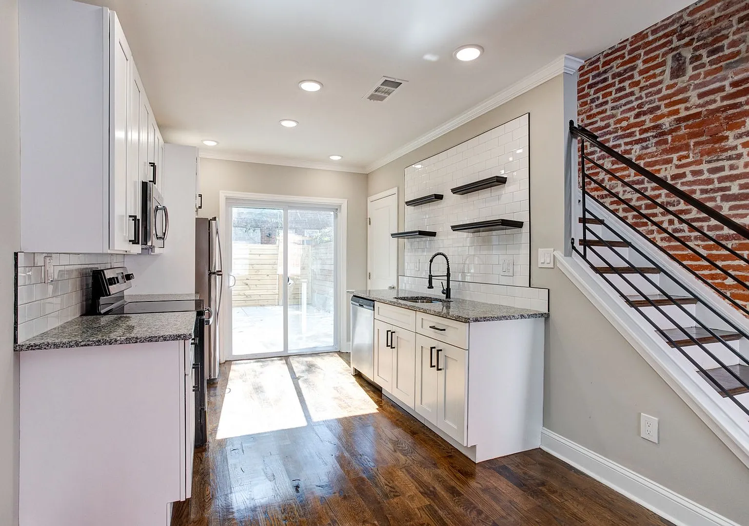 Spacious City Living Awaits at 2914 Westmont Street! — Photo 4