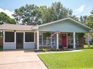 309 Mincheck Rd, Ocean Springs, MS 39564