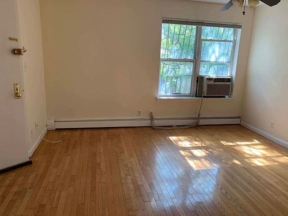 4th image of 45 W 118th St #212RB