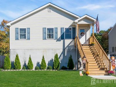 35 Willow St, Port Monmouth, NJ, 07758