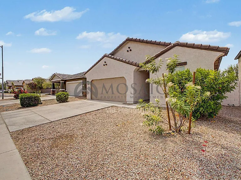 9553 W Agora Ln — Photo 3