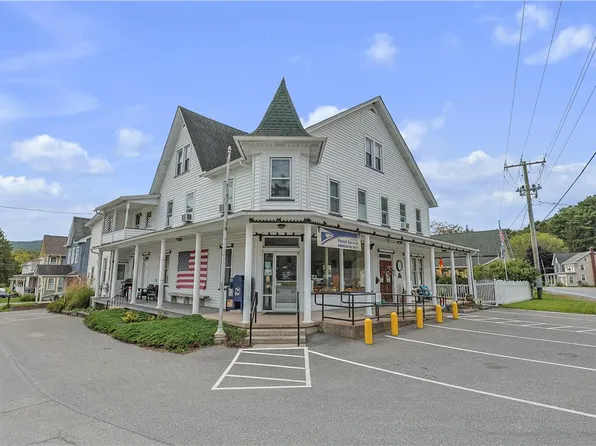 818 Lizard Creek Rd, Andreas, PA 18211