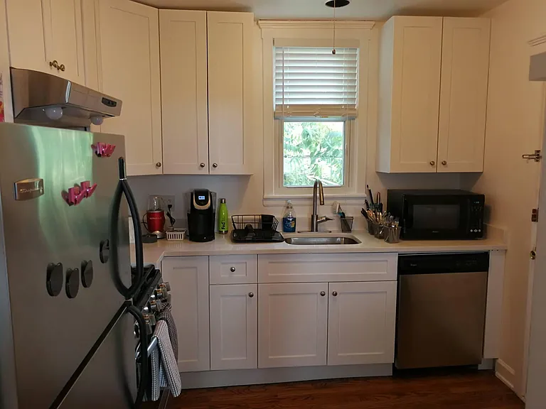 3209 N Oakley Ave #2 — Photo 7