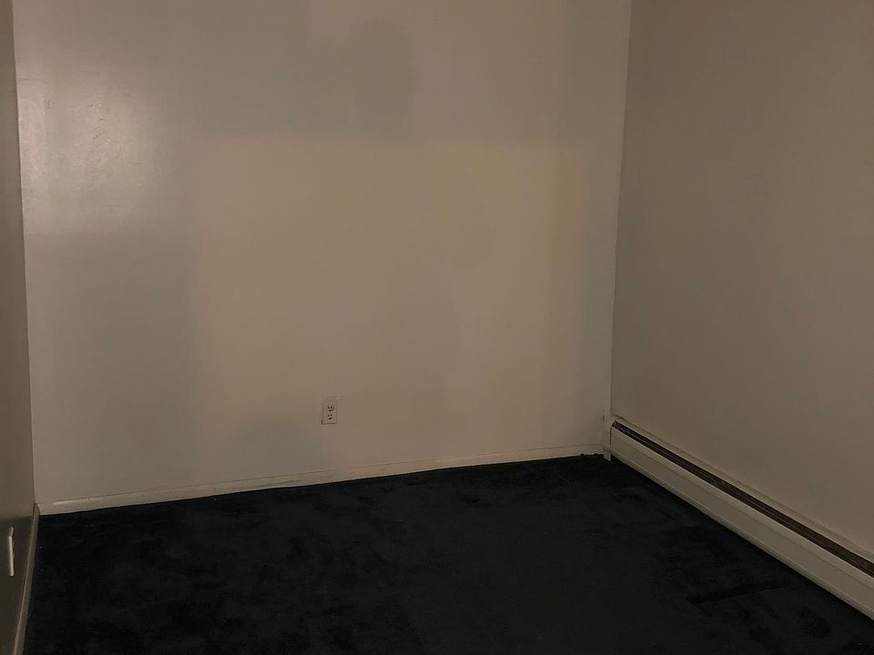 2nd image of 151 1/2 Depot St #D