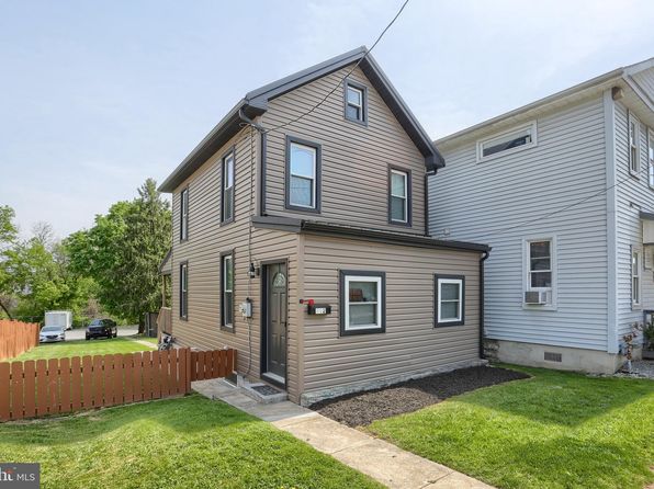 712 State St, Lemoyne, PA 17043