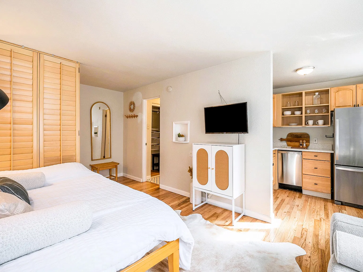 2480 W Caithness Pl — Photo 2