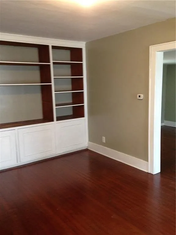 3 bed, 1.0 bath, 1729 sqft, $2,200 — Photo 4