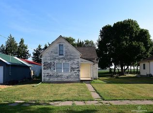 246 W Elm St, Dwight, NE 68635