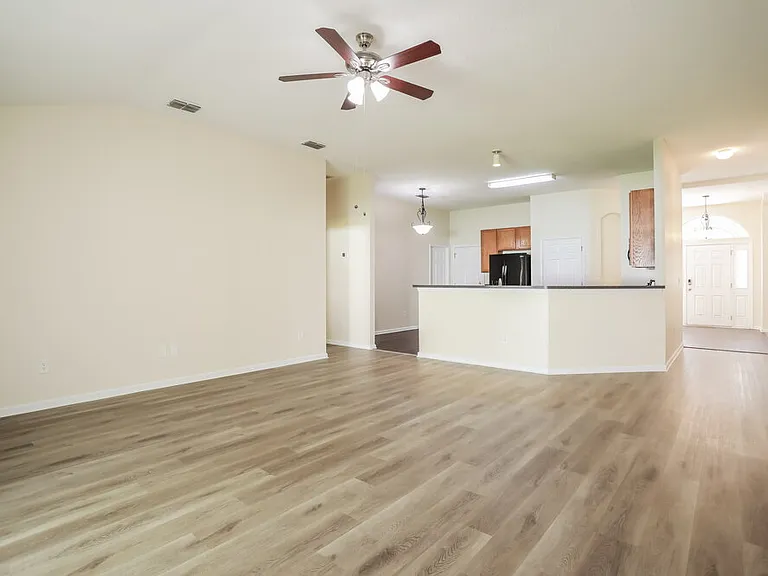 3460 Live Oak Hollow Dr — Photo 4