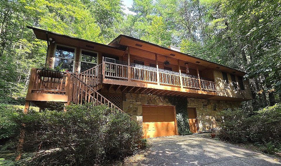 1st image of 445 Helton Creek Rd