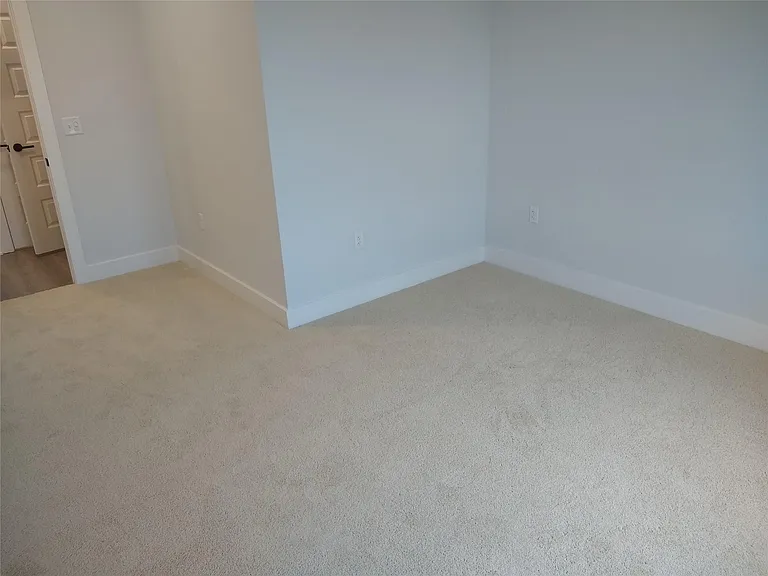 2220 Webberville Rd #403 — Photo 11