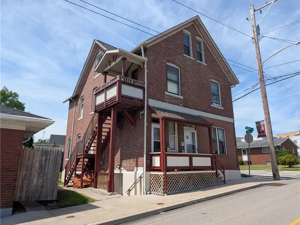 105 Depot St, Youngwood, PA 15697