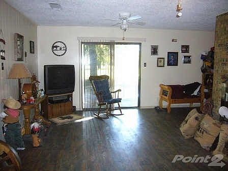 3rd image of 3535 Highway 69 N
