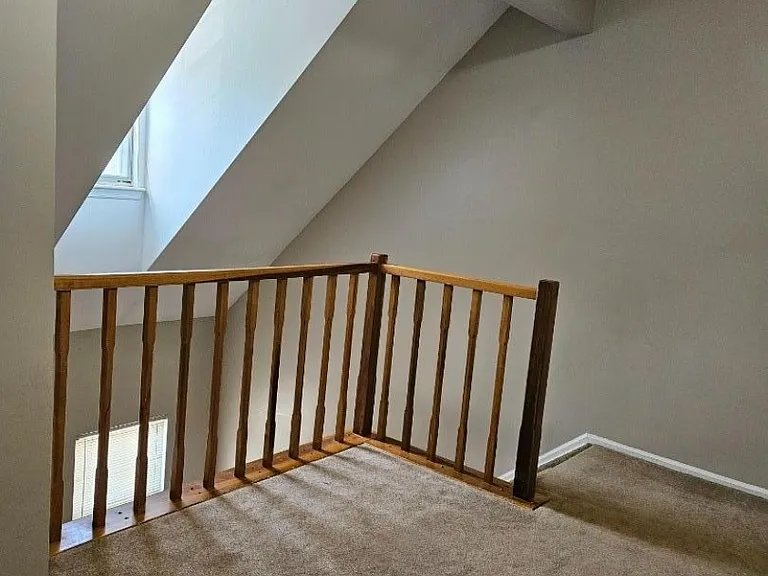 271 Abbey Dr — Photo 11