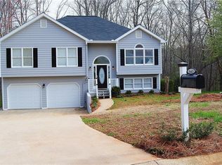 5643 Pipsissewa Dr, Flowery Branch, GA 30542