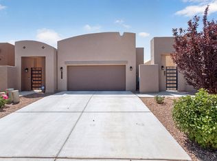 1641 Tierra Verde Loop NW, Los Lunas, NM 87031