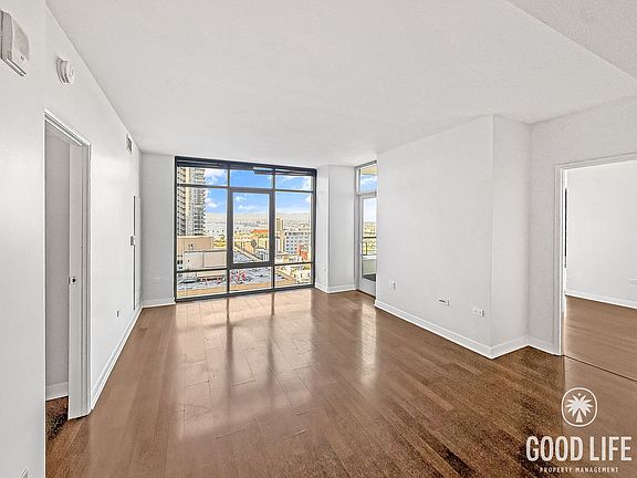 2nd image of 425 W Beech St Unit 1155