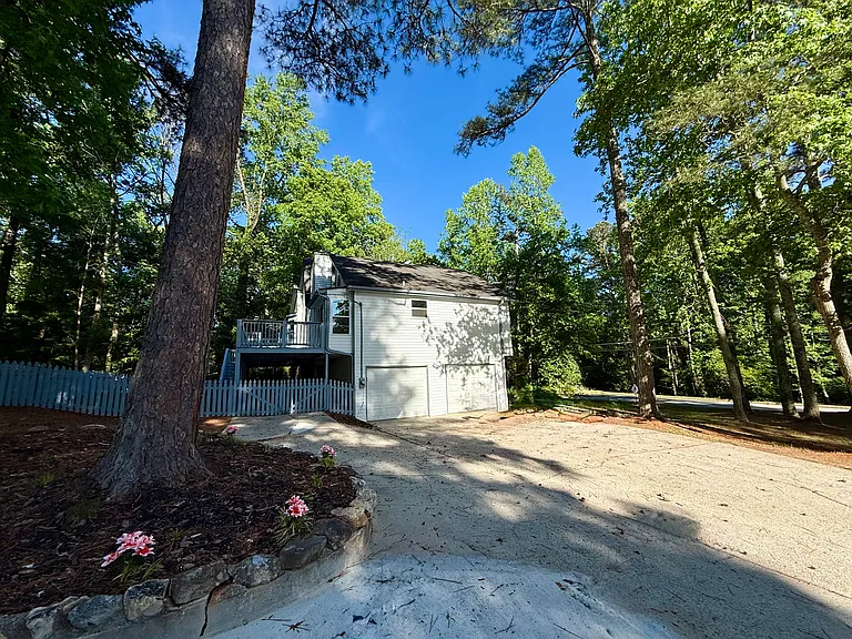 1039 Monticello Dr — Photo 37