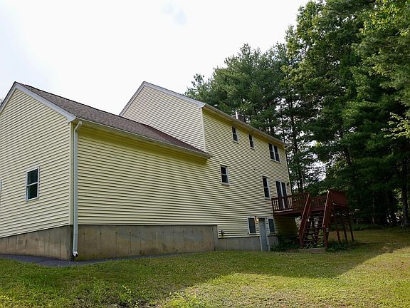 5th image of 18 Brookside Dr