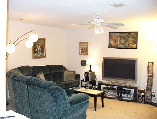 4th image of 10911 HAMLEN PARK DR