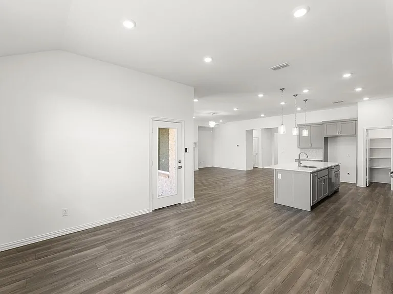 2109 Hibiscus Ln — Photo 11