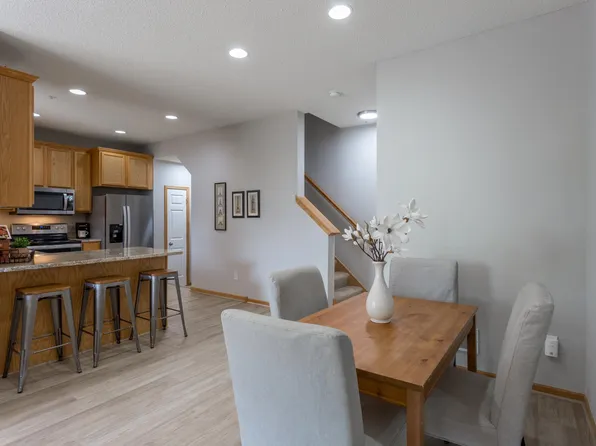 8361 Labont Way, Eden Prairie, MN 55344
