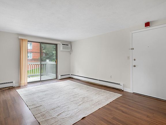 3rd image of 31 Andrew Street #29