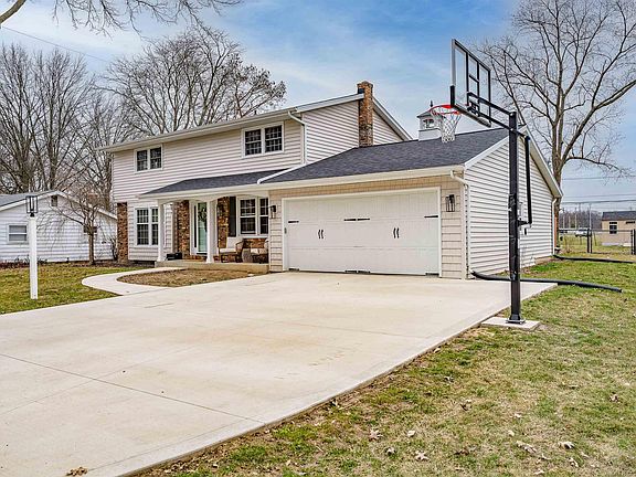 2nd image of 3205 Jonquil Dr