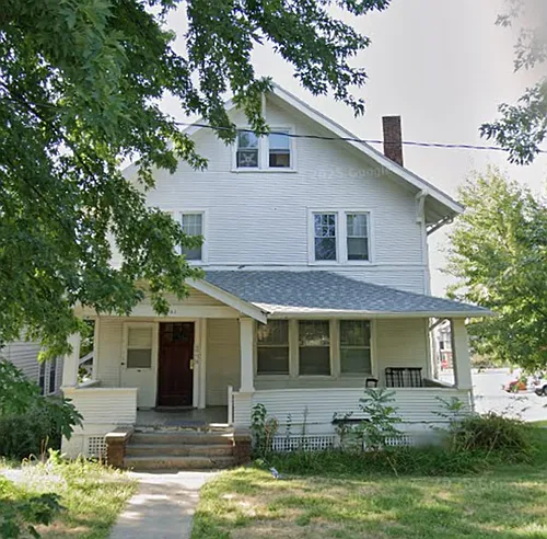 Now Leasing Beautiful Apartments Near UNMC Photo 1