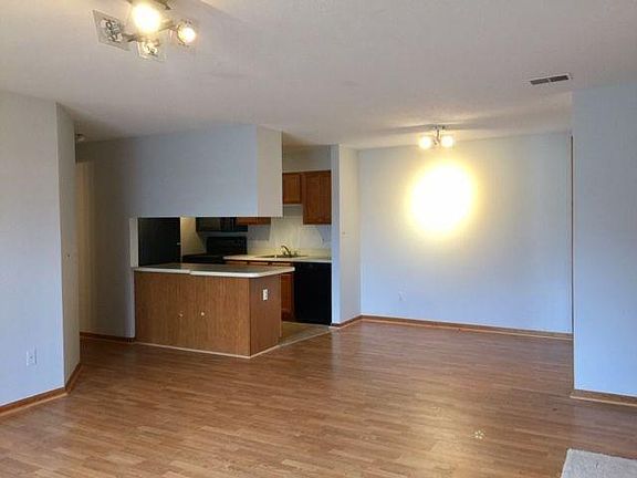 5th image of 9688 Sawgrass Ct #25