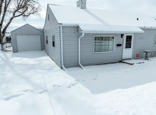 2218 Alpha St, North Platte, NE 69101